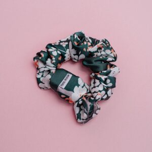 Gumka do włosów typu scrunchie - Kwiecista Łąka